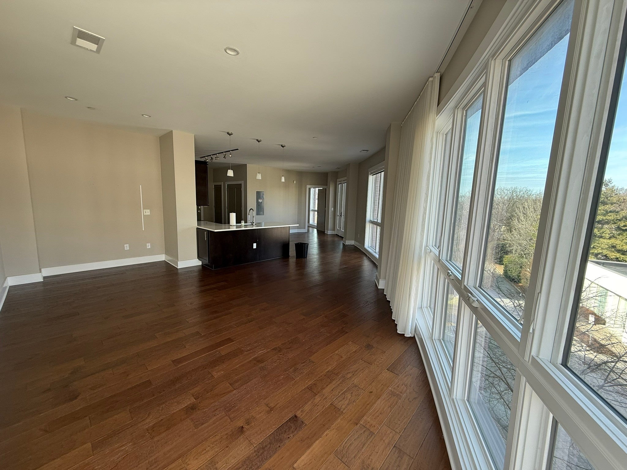 3790 Bedford Ave 302
