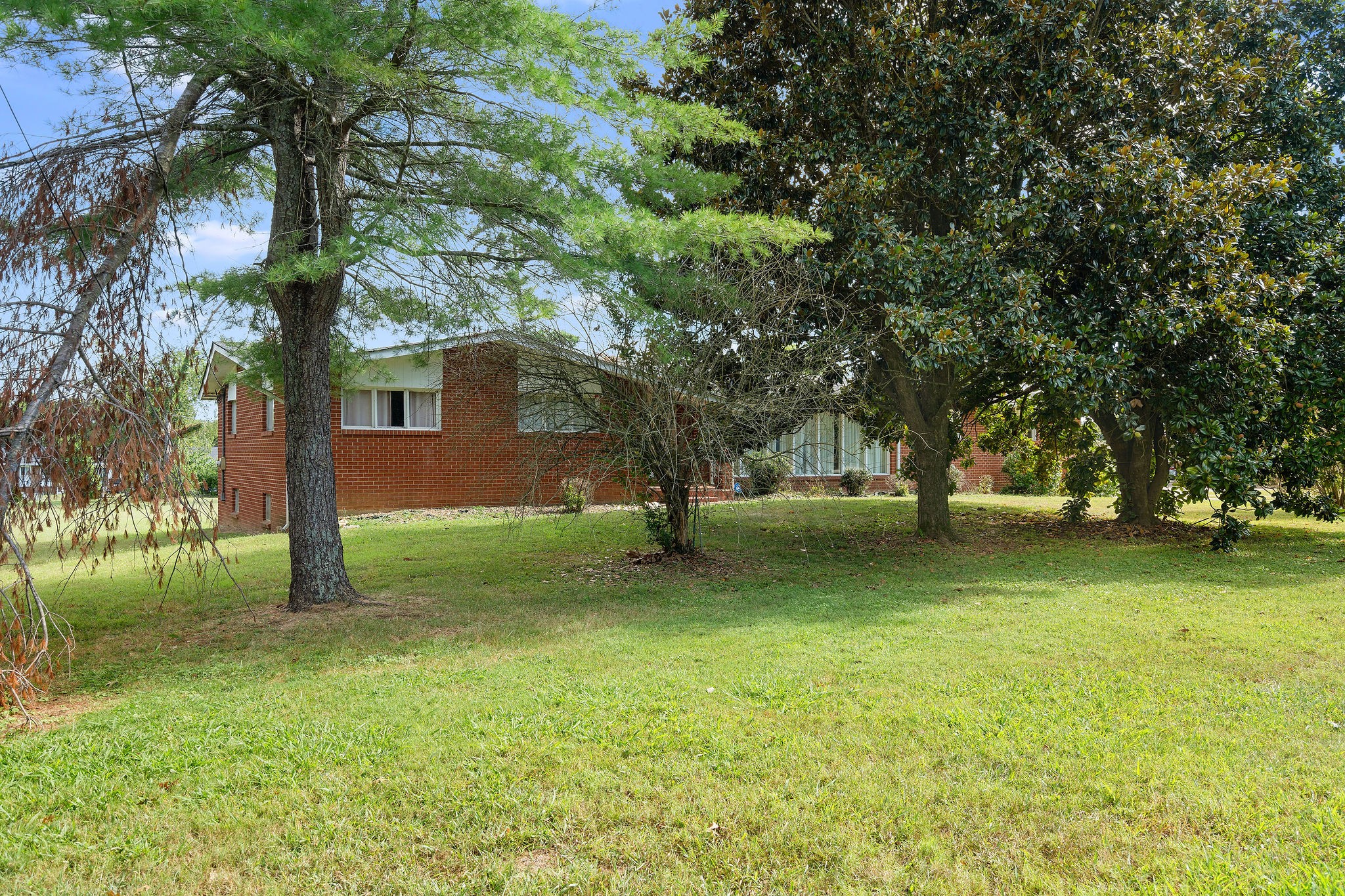 3952 Drakes Branch Rd