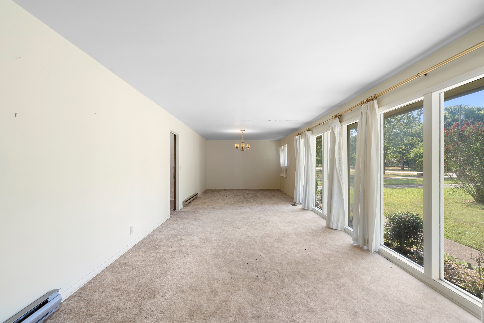 3952 Drakes Branch Rd