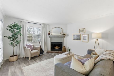 5326 Edmondson Pike 3 Nashville TN 37211