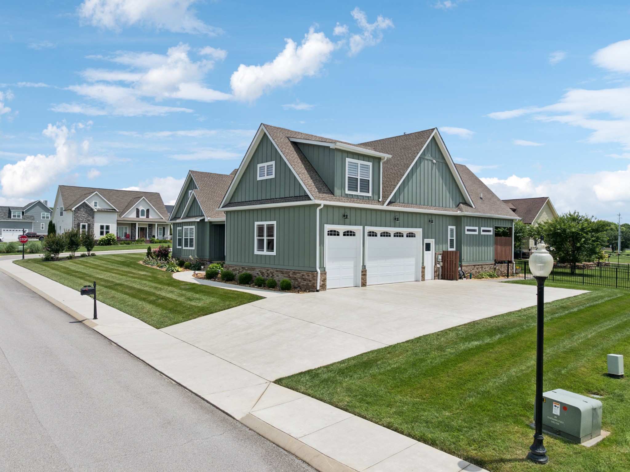 17 Cannonball Ct
