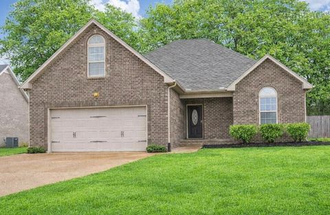 304 Sheffield Dr White House TN 37188