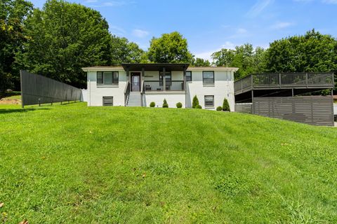 213 Riverwood Dr Hendersonville TN 37075