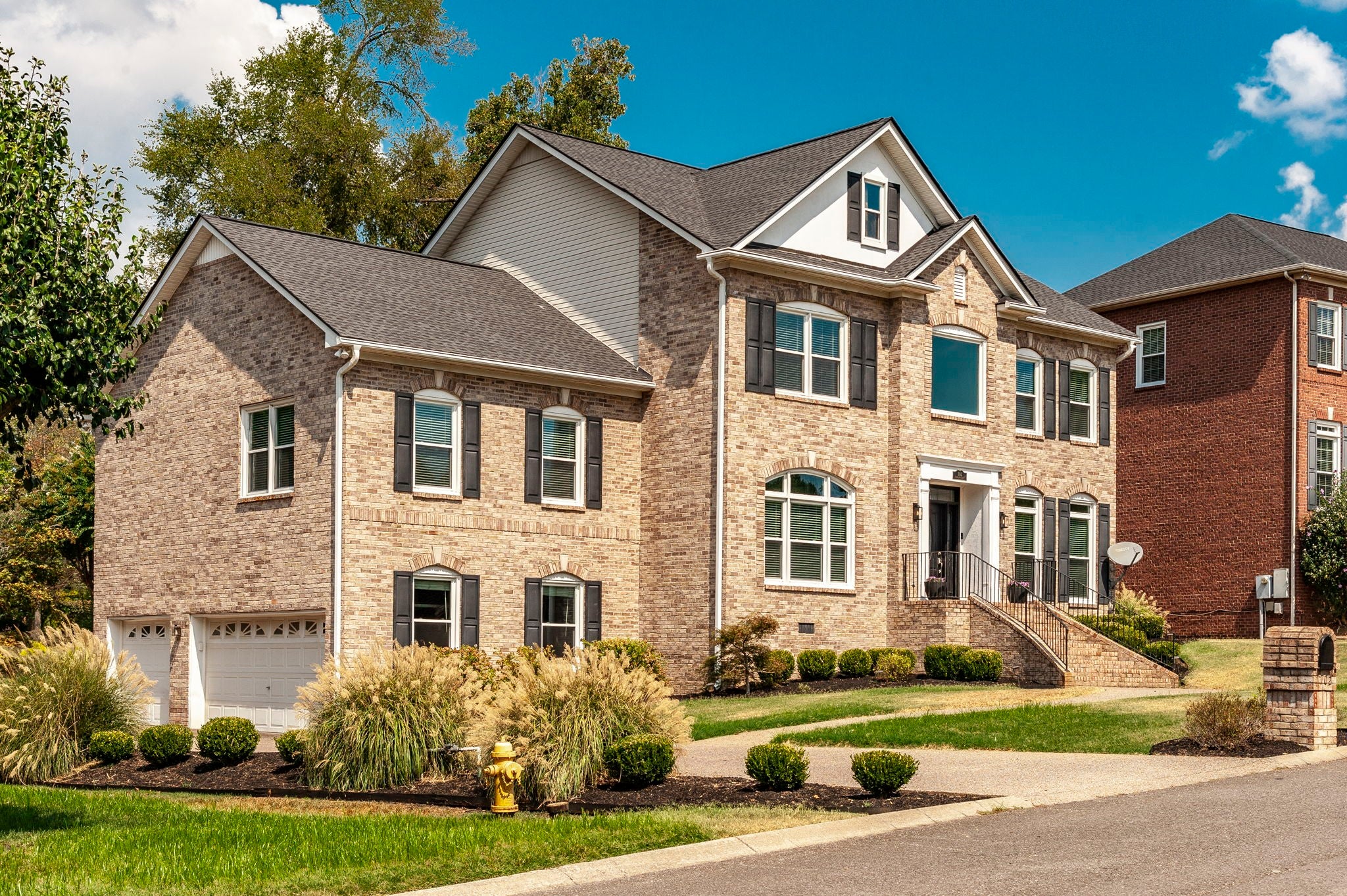 102 Fairlake Ct