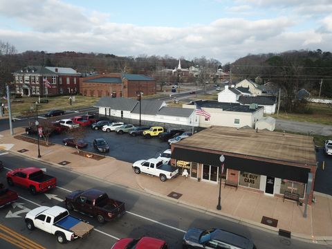165 S Main St Ashland City TN 37015
