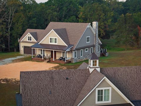 Photo of 450 Lowe Branch Rd, Centerville, TN 37033 (MLS # 2999959)