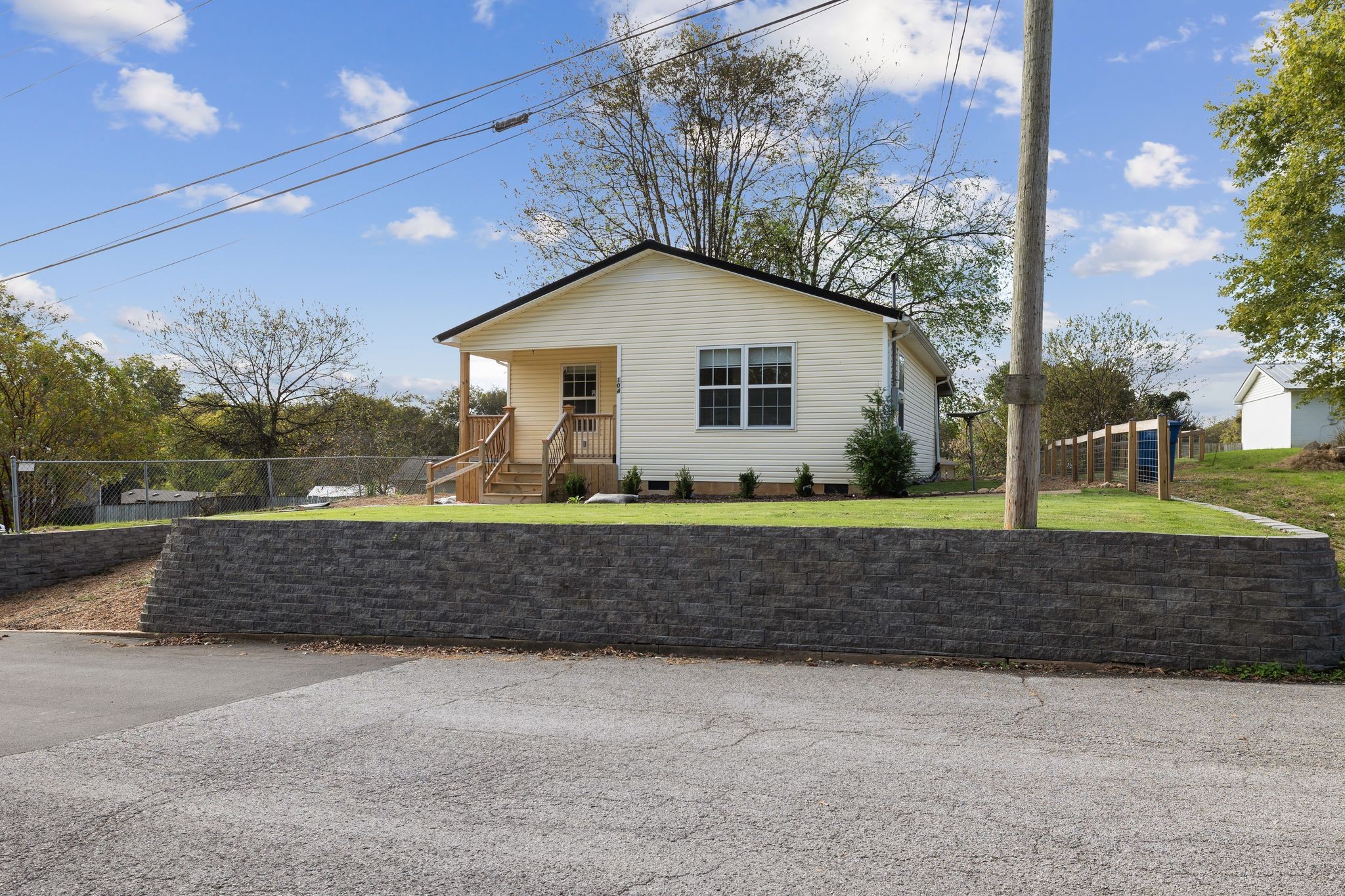 104 E Merchant Street