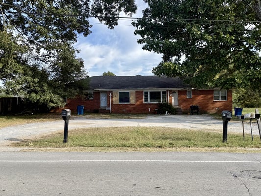 907 OAK DR, MANCHESTER, TN 37355 - Image e1e3a0cf53258ff9a0fe633a3d5500a6/559440937