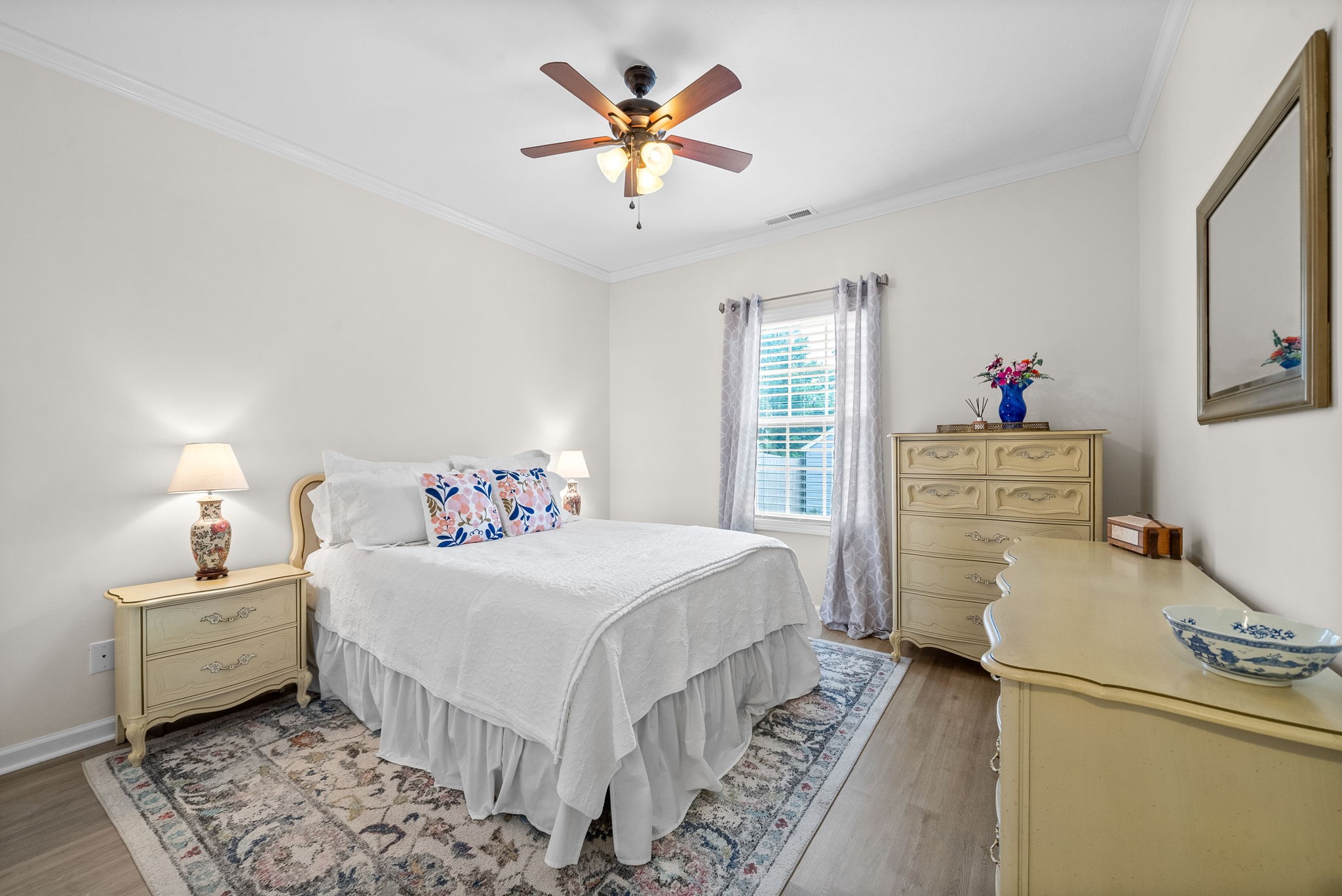 Clarksville, Tennessee 37040, United States, 4 Bedrooms Bedrooms, ,3 BathroomsBathrooms,Residential,Pending,125410