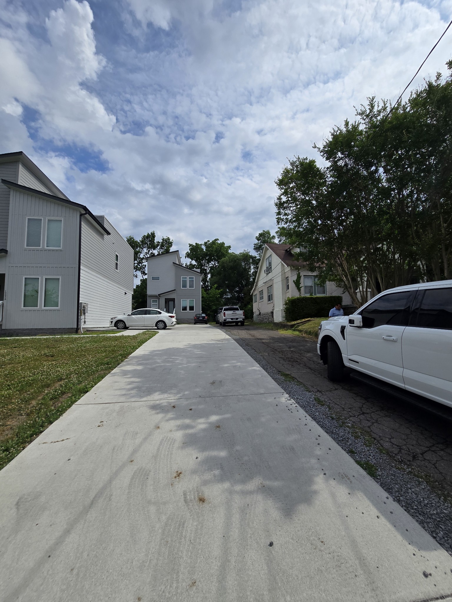 1007 Carolyn Ave
