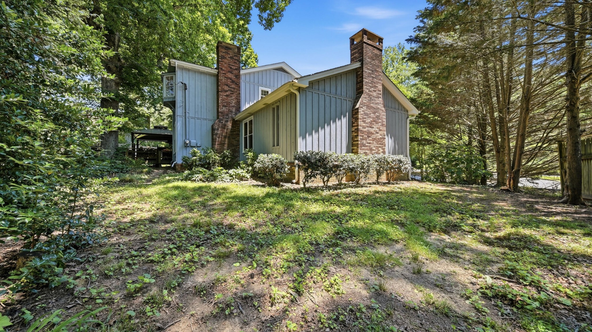 1102 Montvale Circle