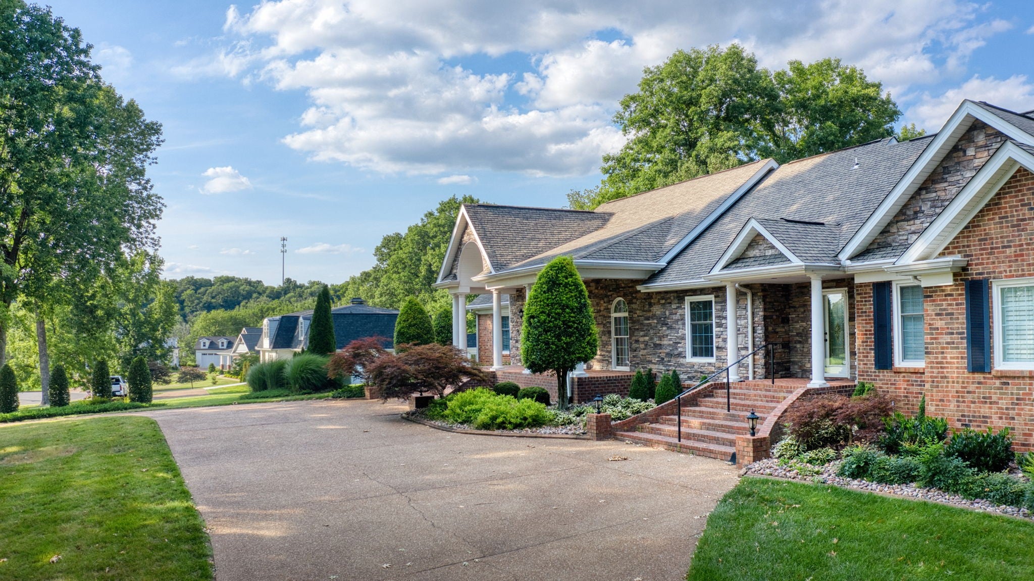 363 Fairway Dr