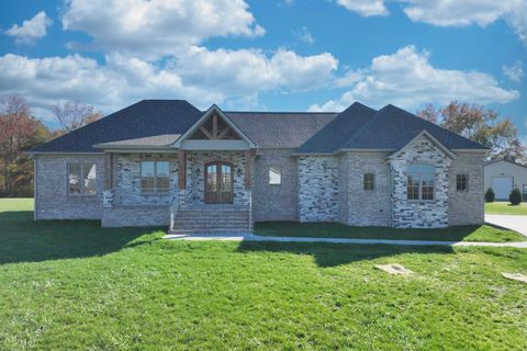 106 Chandelle Dr Tullahoma TN 37388