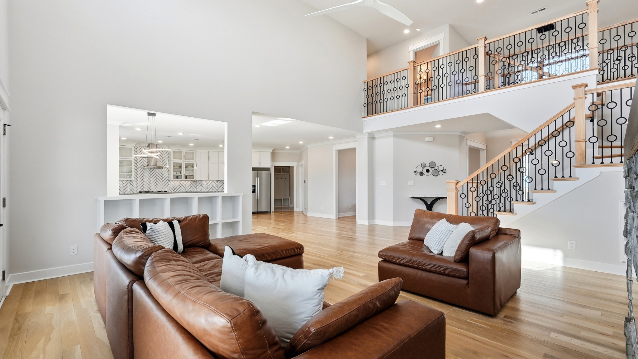Clarksville, Tennessee, 37043, United States, 5 Bedrooms Bedrooms, ,5 BathroomsBathrooms,Residential,Active,2019139