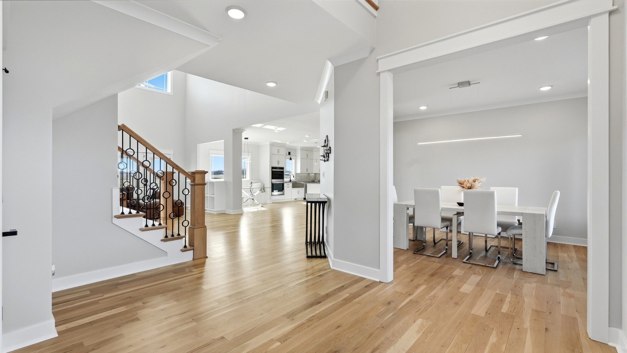 Clarksville, Tennessee, 37043, United States, 5 Bedrooms Bedrooms, ,5 BathroomsBathrooms,Residential,Active,2019139