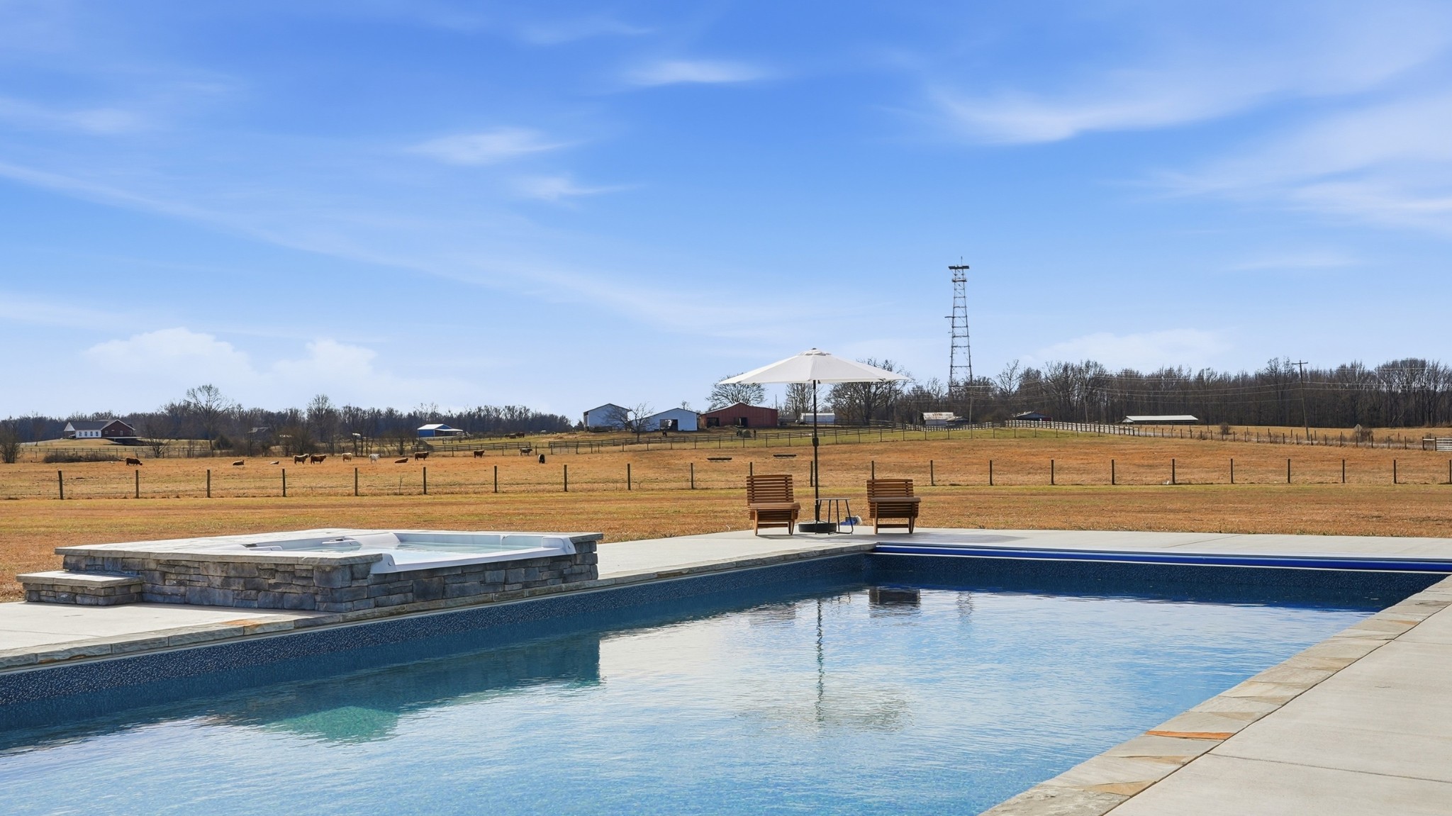 Clarksville, Tennessee, 37043, United States, 5 Bedrooms Bedrooms, ,5 BathroomsBathrooms,Residential,Active,2019139