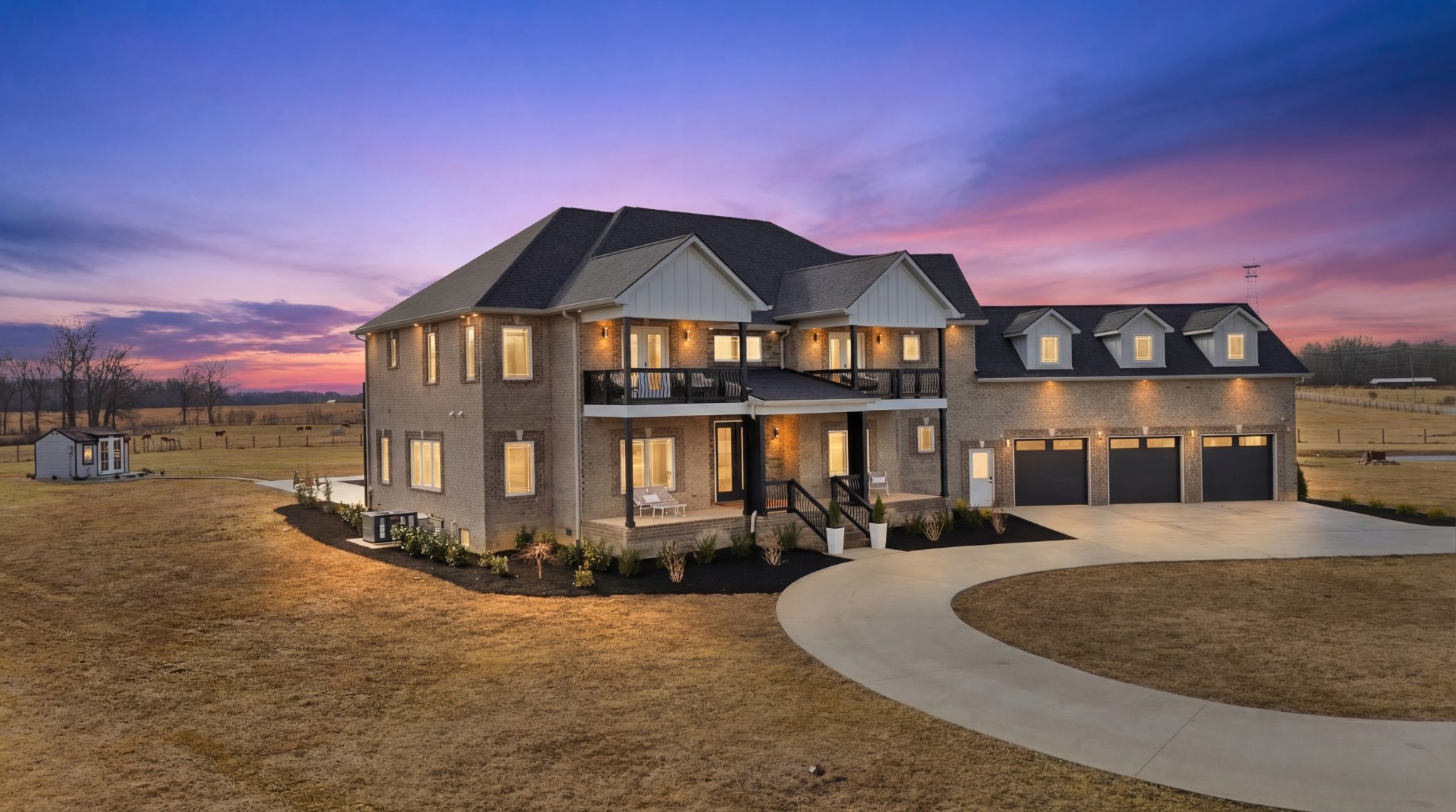 Clarksville, Tennessee, 37043, United States, 5 Bedrooms Bedrooms, ,5 BathroomsBathrooms,Residential,Active,2019139