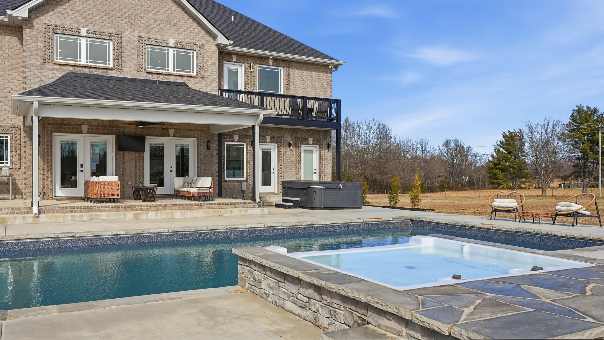 Clarksville, Tennessee, 37043, United States, 5 Bedrooms Bedrooms, ,5 BathroomsBathrooms,Residential,Active,2019139