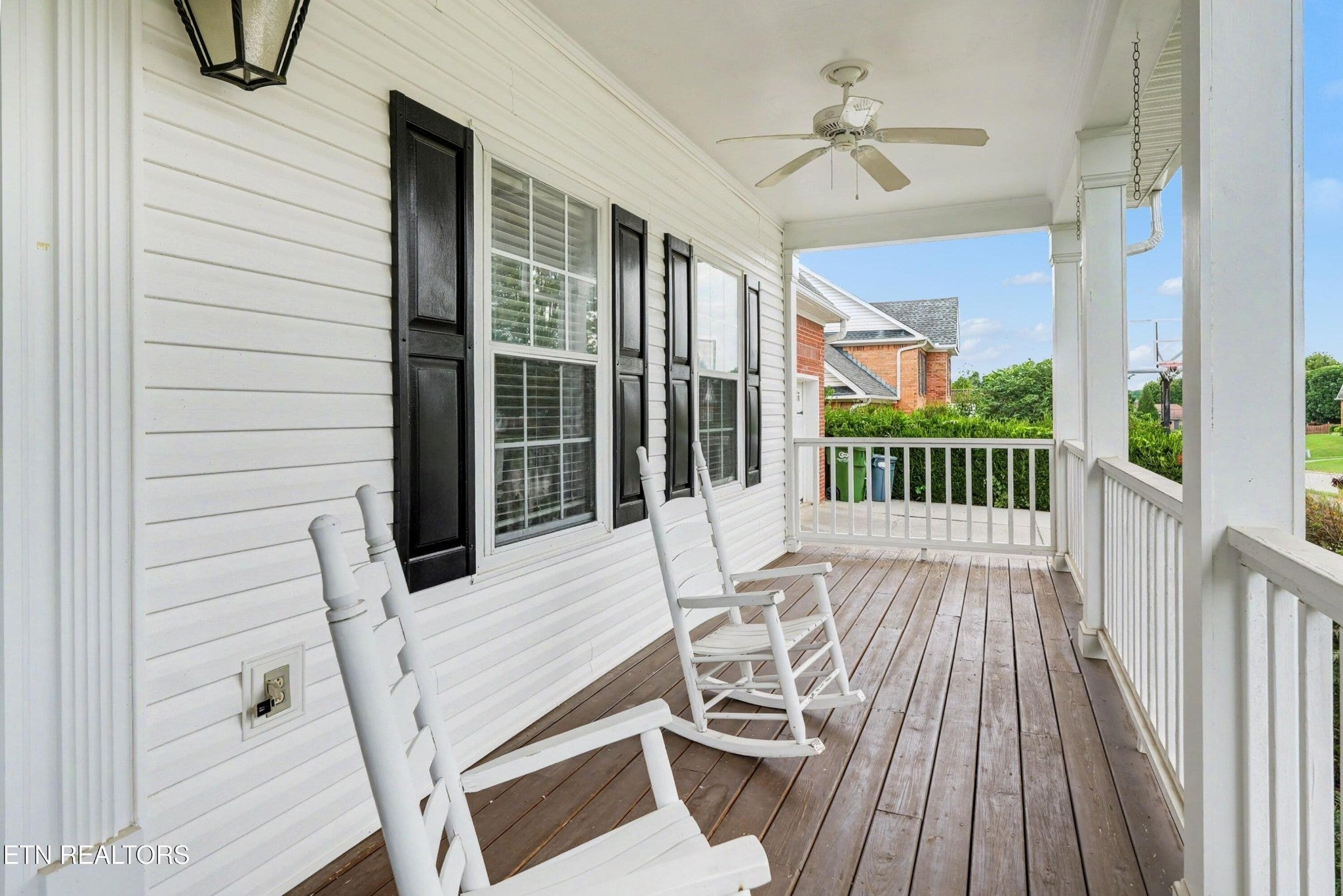1837 Southcliff Drive