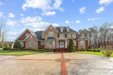 446 Waterford Dr Manchester TN 37355