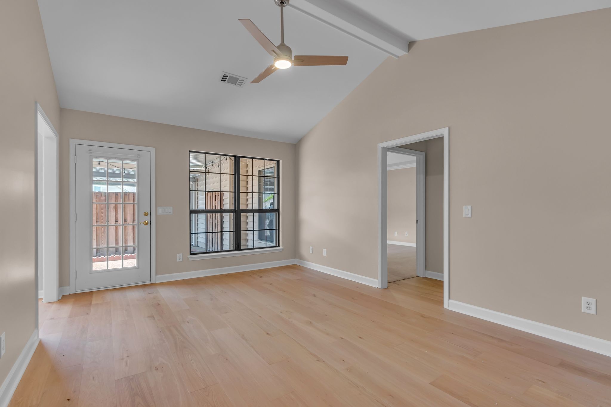 Franklin, Tennessee 37067, United States, 4 Bedrooms Bedrooms, ,2 BathroomsBathrooms,Residential,Pending,102617