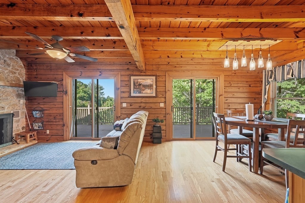 154 Parkview Dr