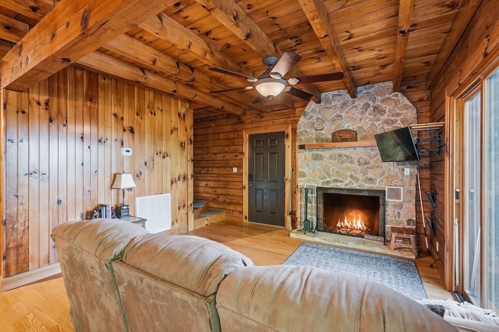 154 Parkview Dr