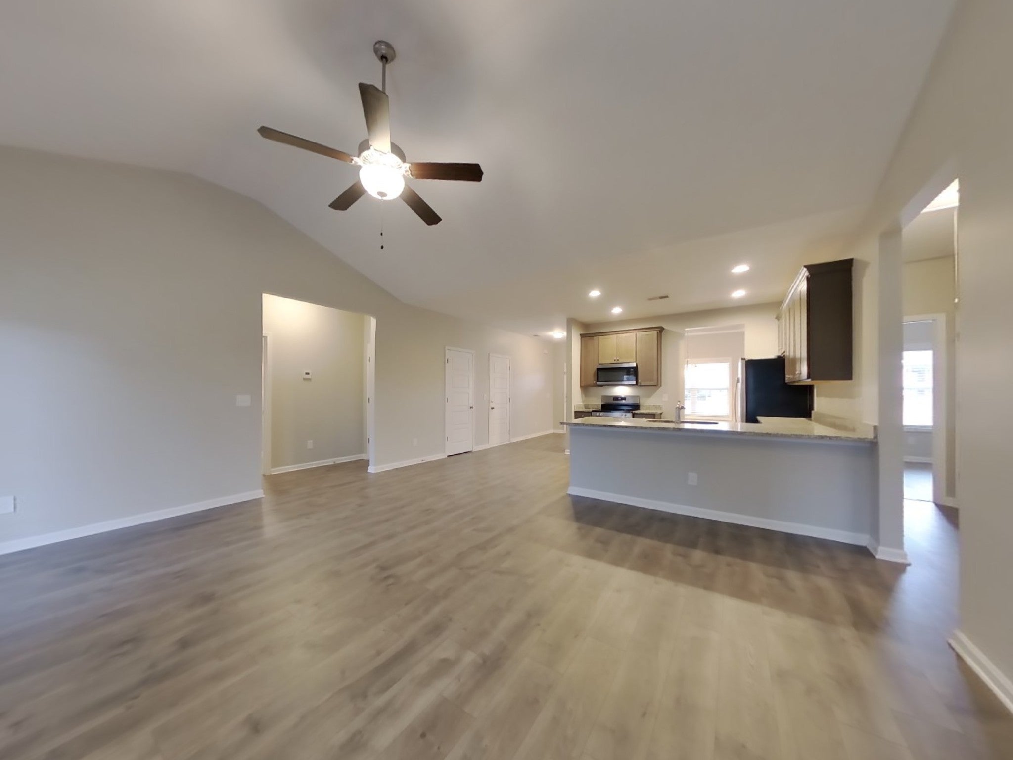 825 Ellyson Dr