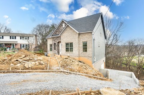 701 Harpeth Knoll Ct Nashville TN 37221