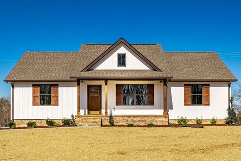 1260 Mount Olive Rd Westmoreland TN 37186