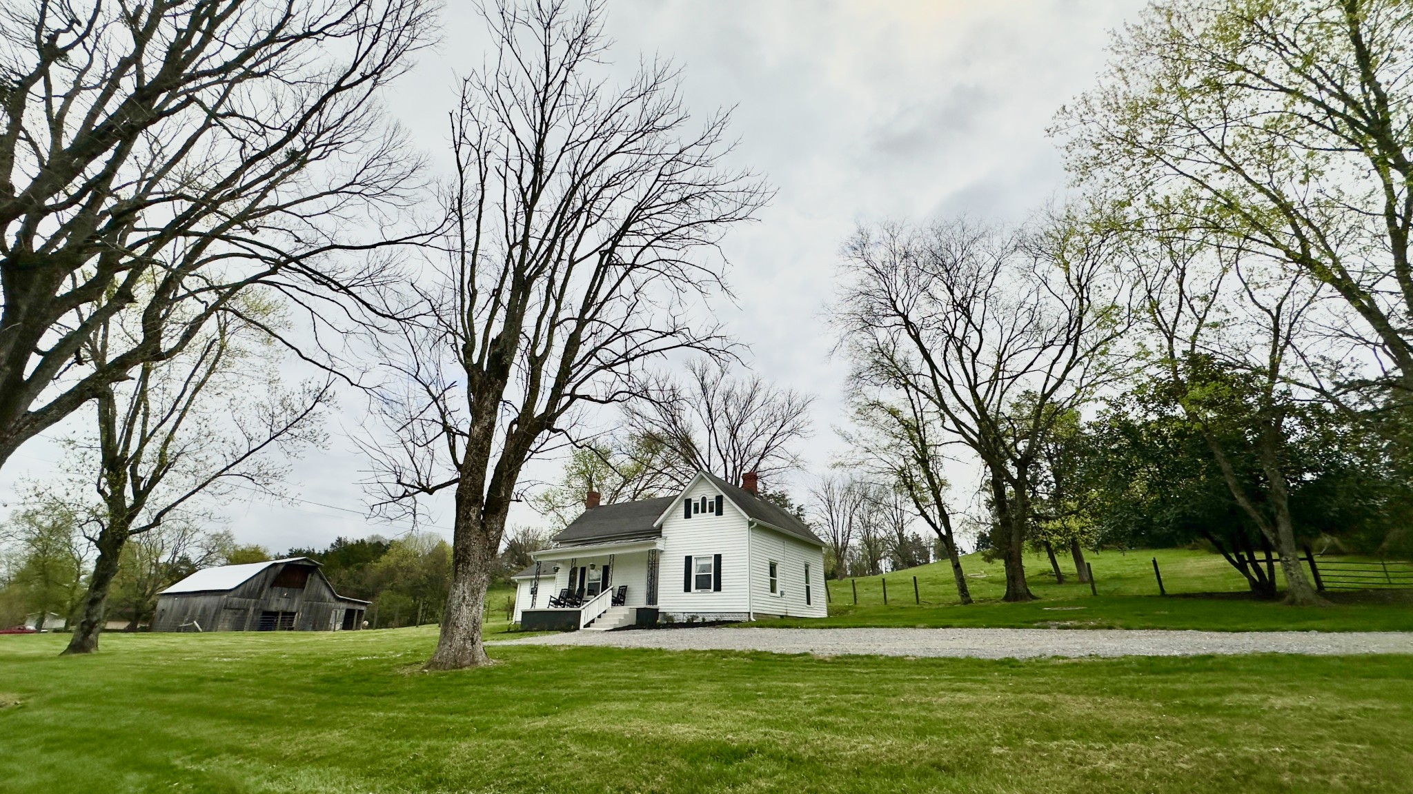 546 W Old Alexandria Rd