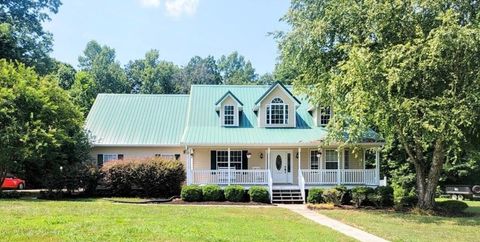 Photo of 205 Sam Johnson Road NW, Georgetown, TN 37336 (MLS # 3205551)