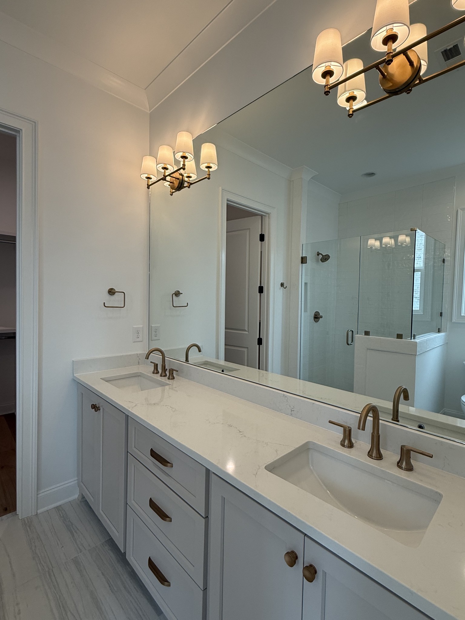 3150 Long Branch Cir