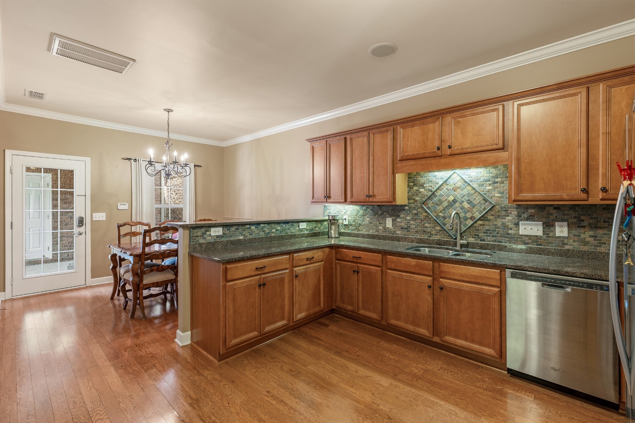 2150 Cason Ln