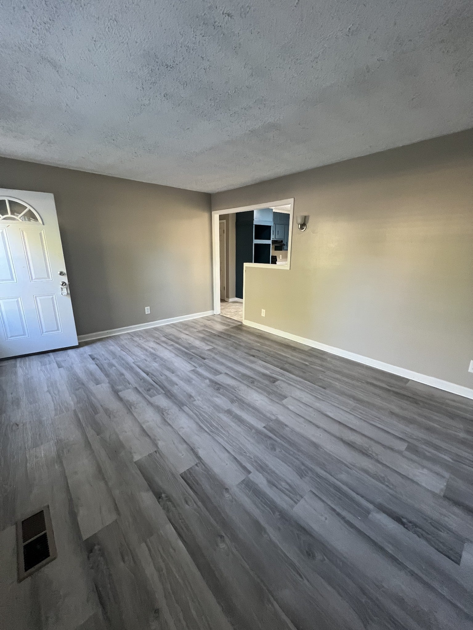 267 Royal Dr