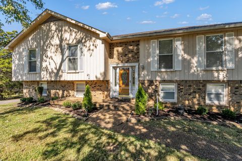 216 Clearlake Dr W Nashville TN 37217