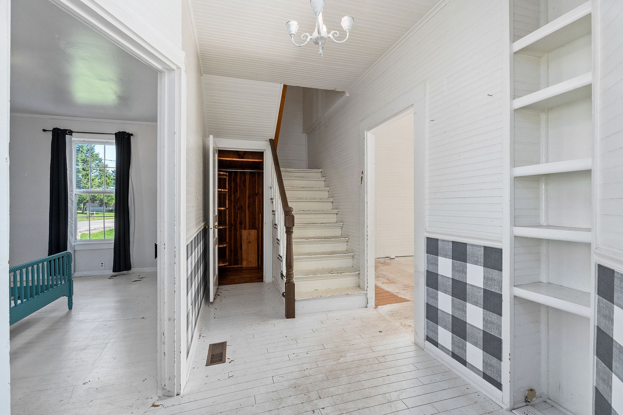 15 Spring St