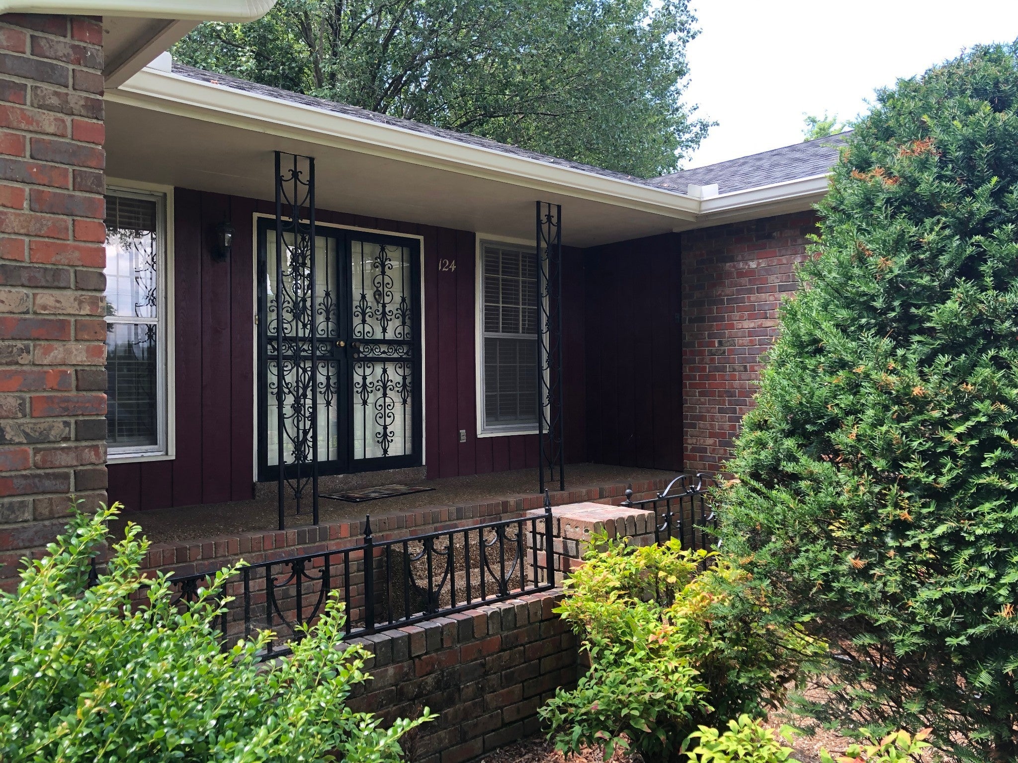 124 Hickory Heights Dr