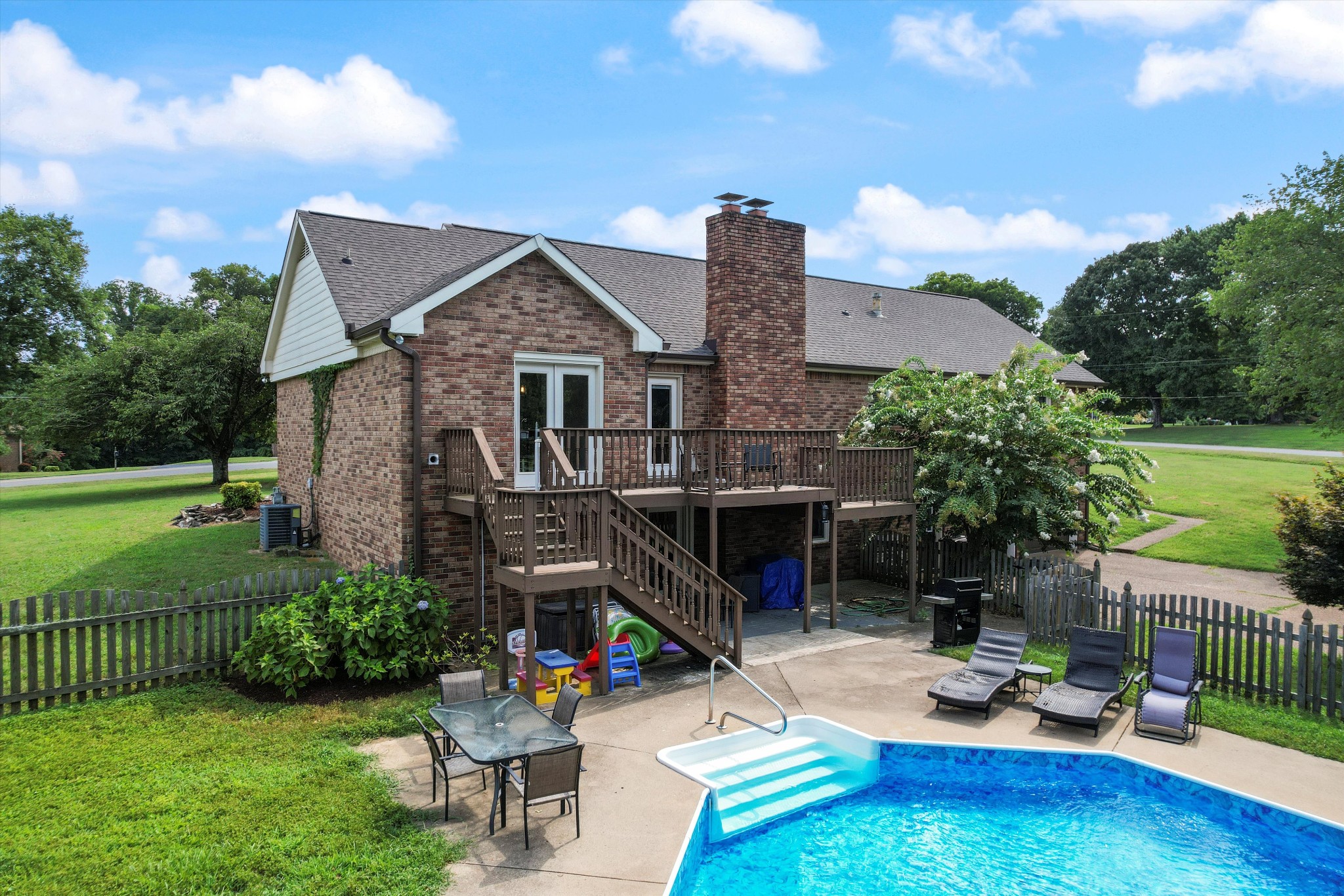 100 Sioux Ct