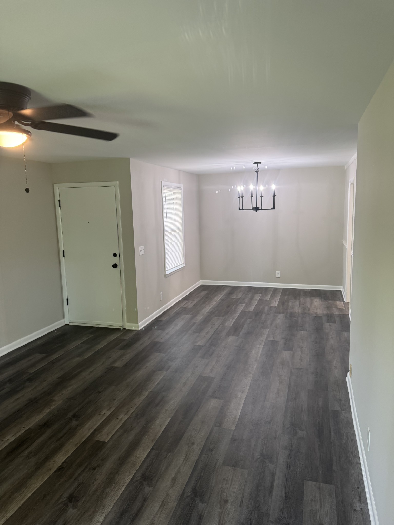 555 N DuPont Ave E103