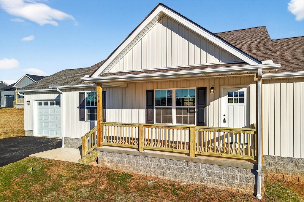 1054 Frank Anderson Rd