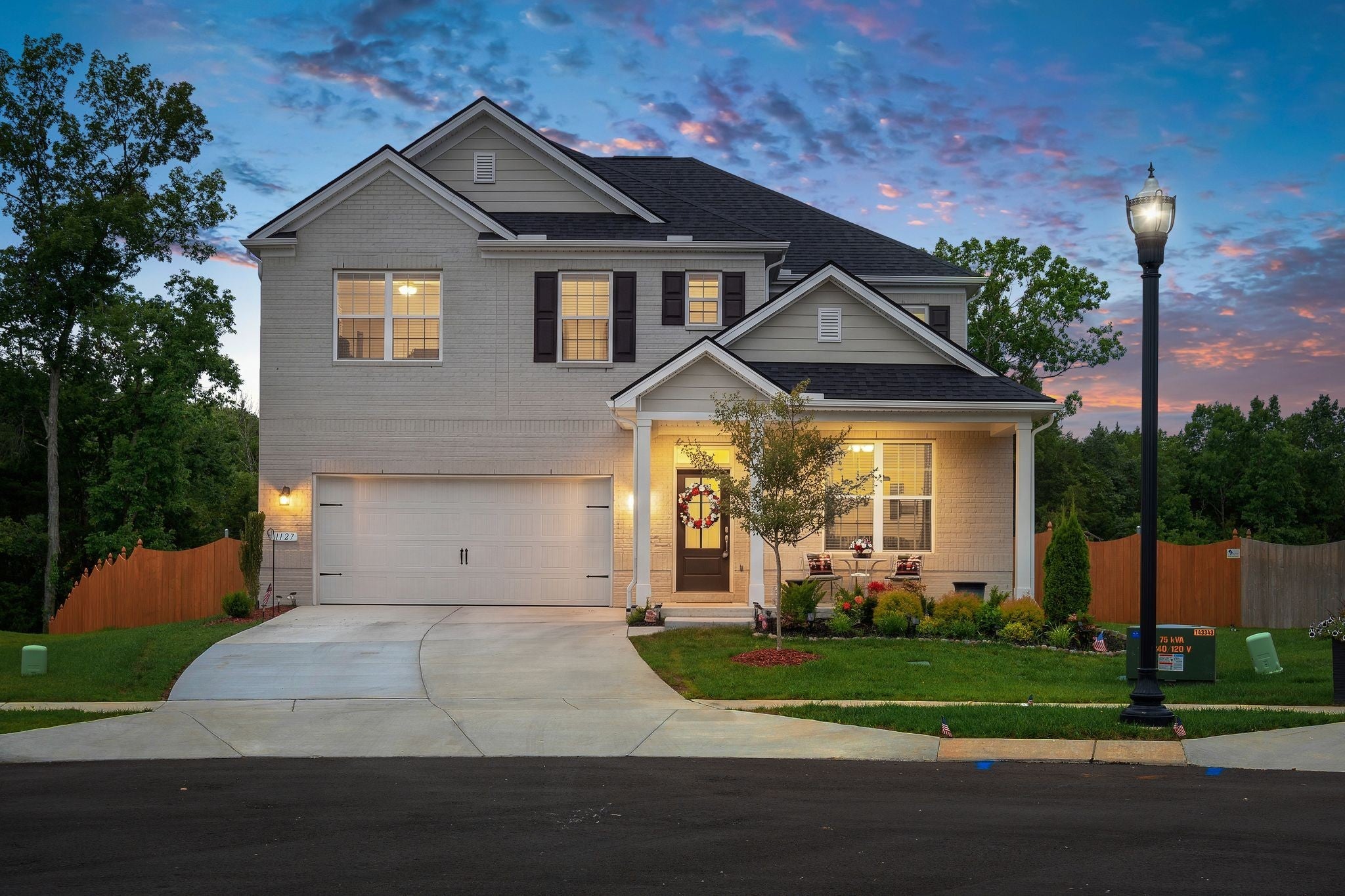 1127 Aster Pl