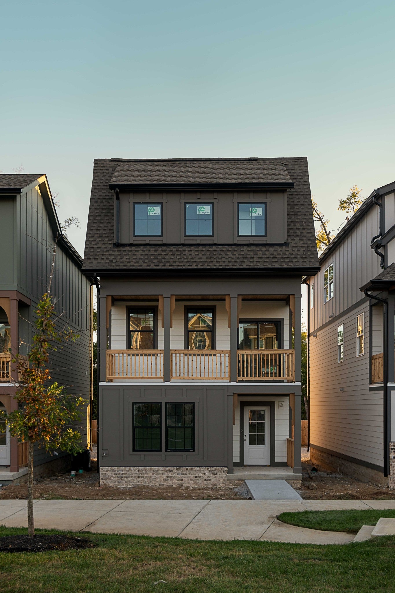 504 Edwin St
