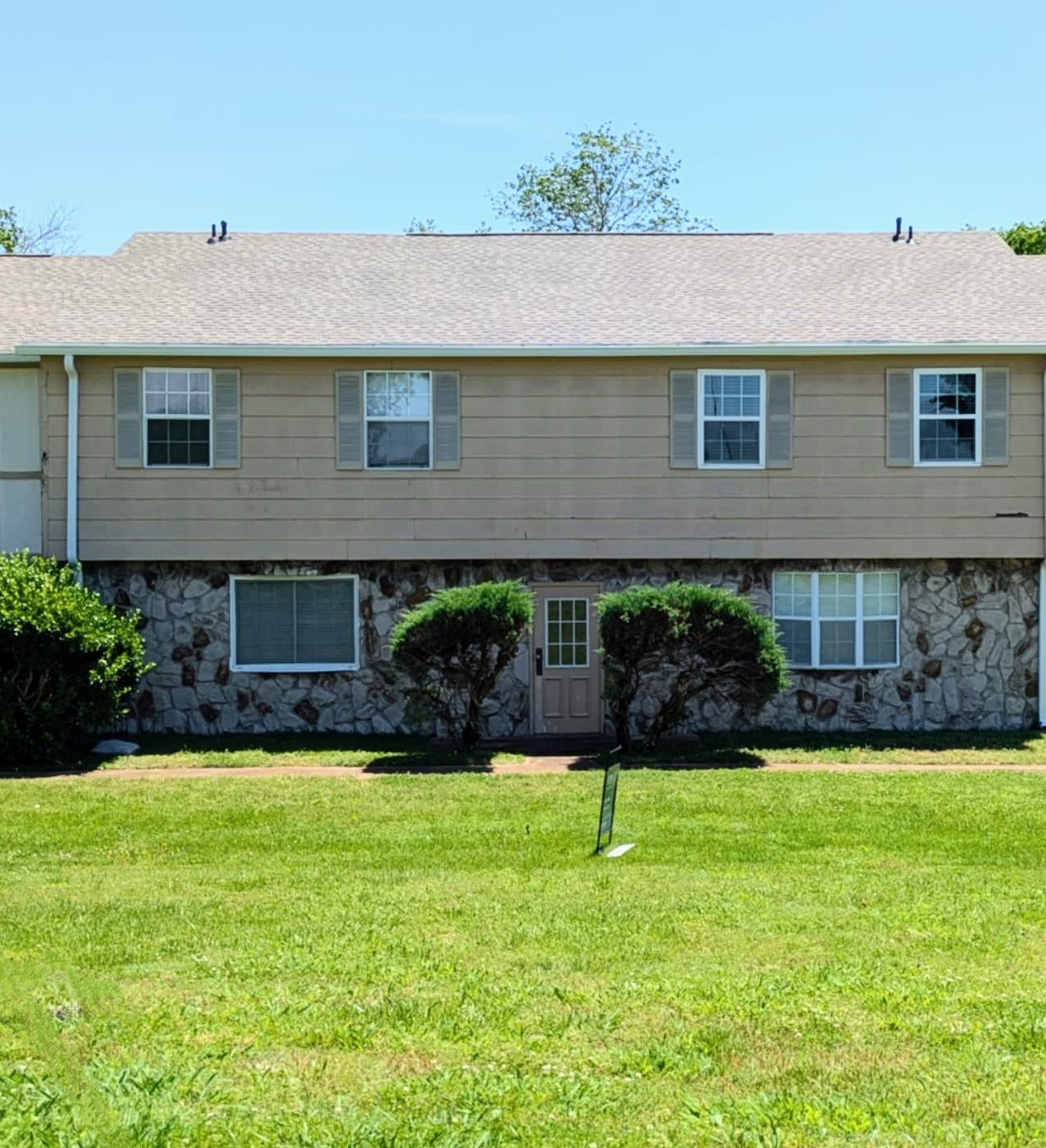 1301 Neelys Bend Rd 50