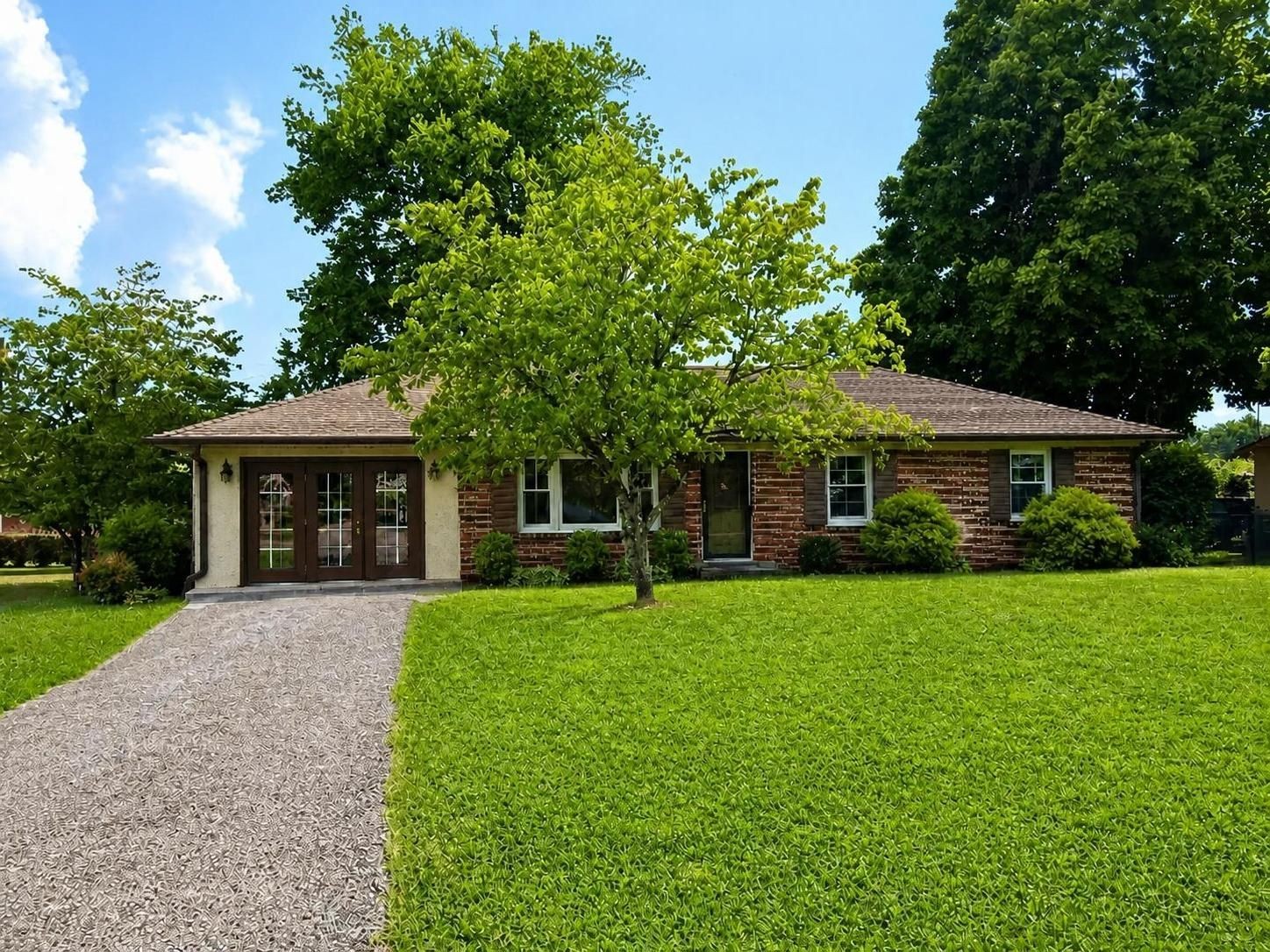 Photo 1 of 39 — 805 Fairlane Cir, Smithville, TN 37166