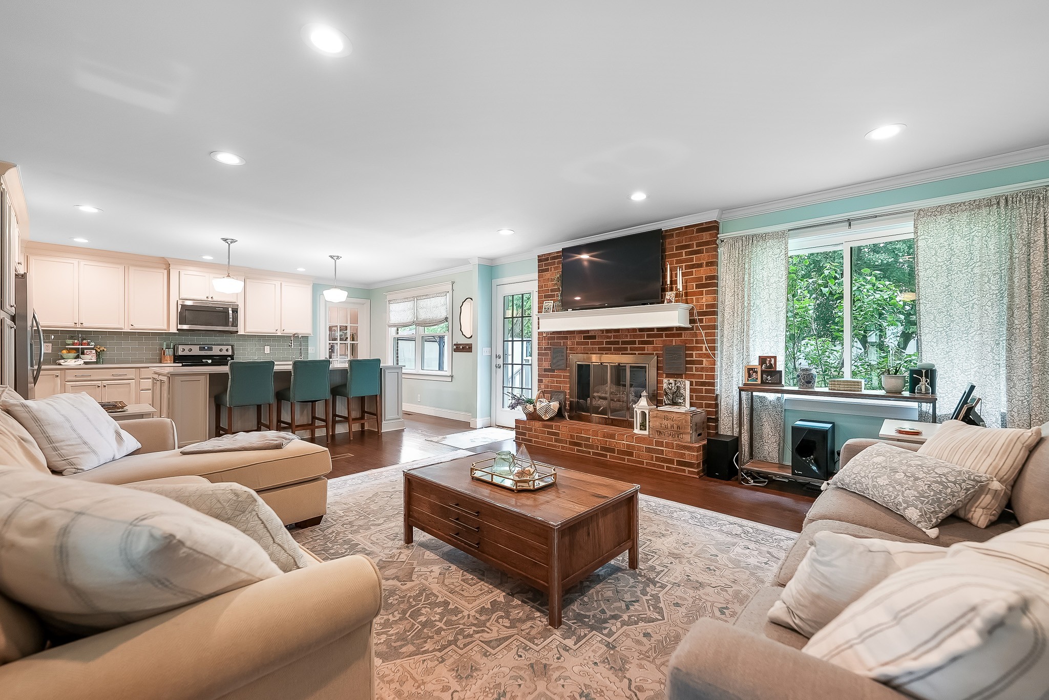 509 Iris Ave