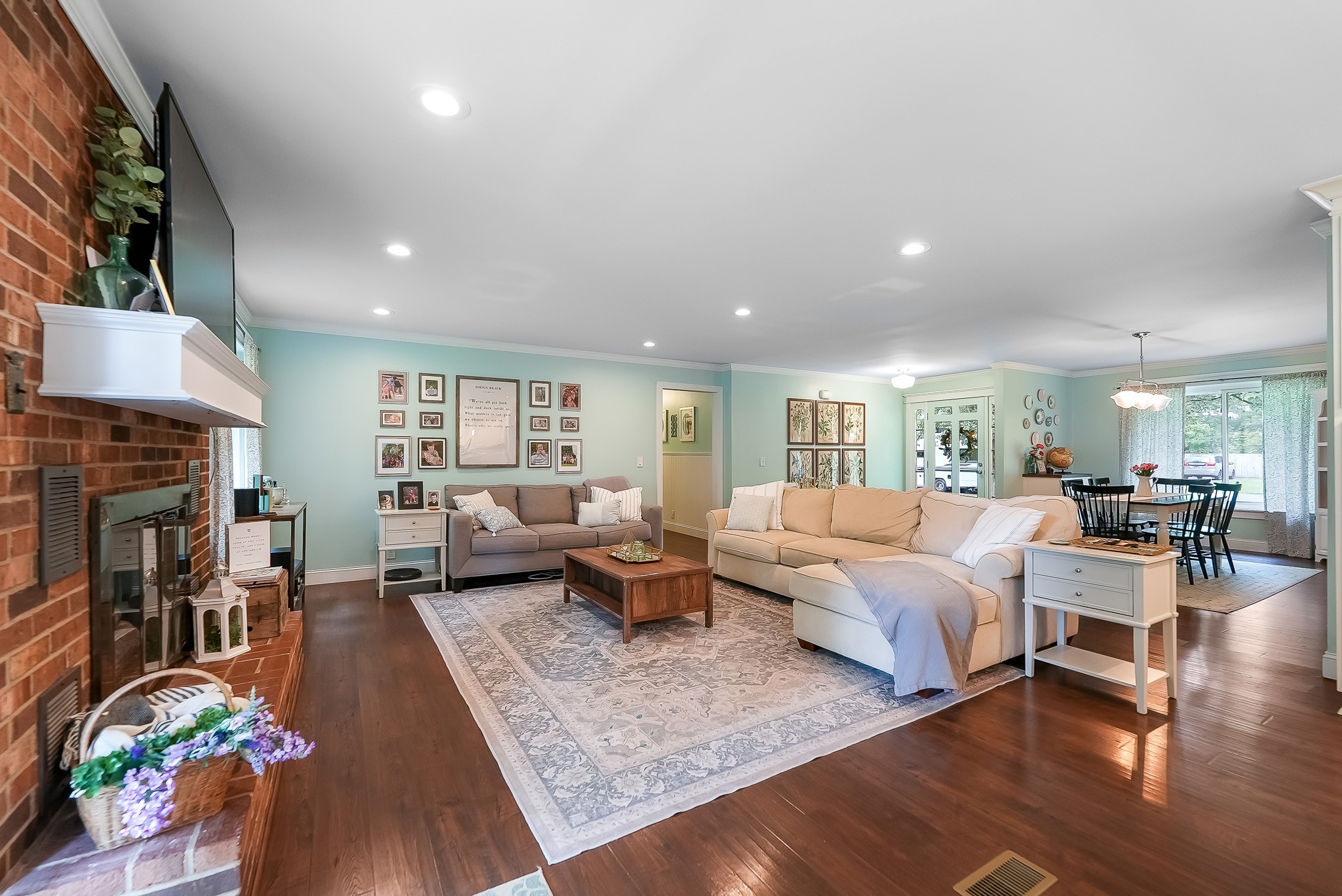 509 Iris Ave
