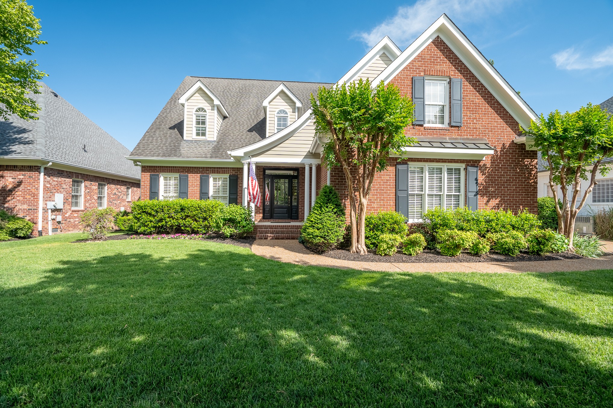 668 Springlake Dr