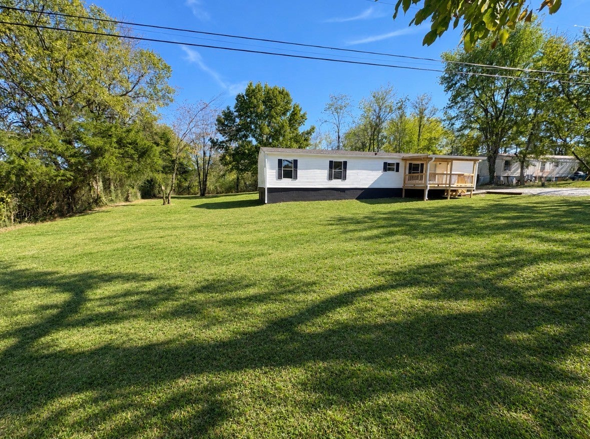215 Flat Rock Rd