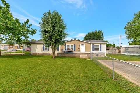 217 Hurricane Cir La Vergne TN 37086